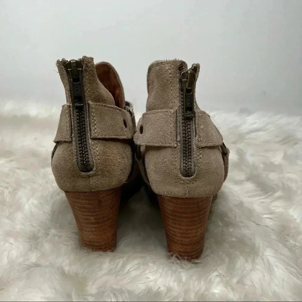 Seychelles Impossible Sand Suede Leather Ankle Booties Size 8.5